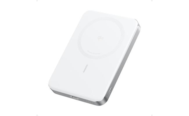 Anker MagGo Power Bank, Ultra-Slim 10,000mAh Magnetic Battery Pack, Qi2 Certified 15W Ultra-Fast MagSafe Compatible Portable Charger, Ergonomic Design, for iPhone16/15/14/13/12 Series Only - White